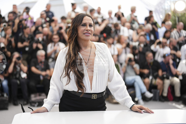 Карла София Гаскон или Емилия Перес - Красавицата и Звярът в едно тяло