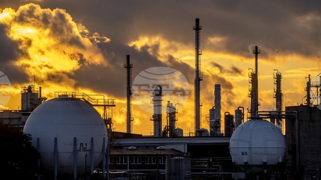 БАСФ отправи предпазлива прогноза за 2026 г.