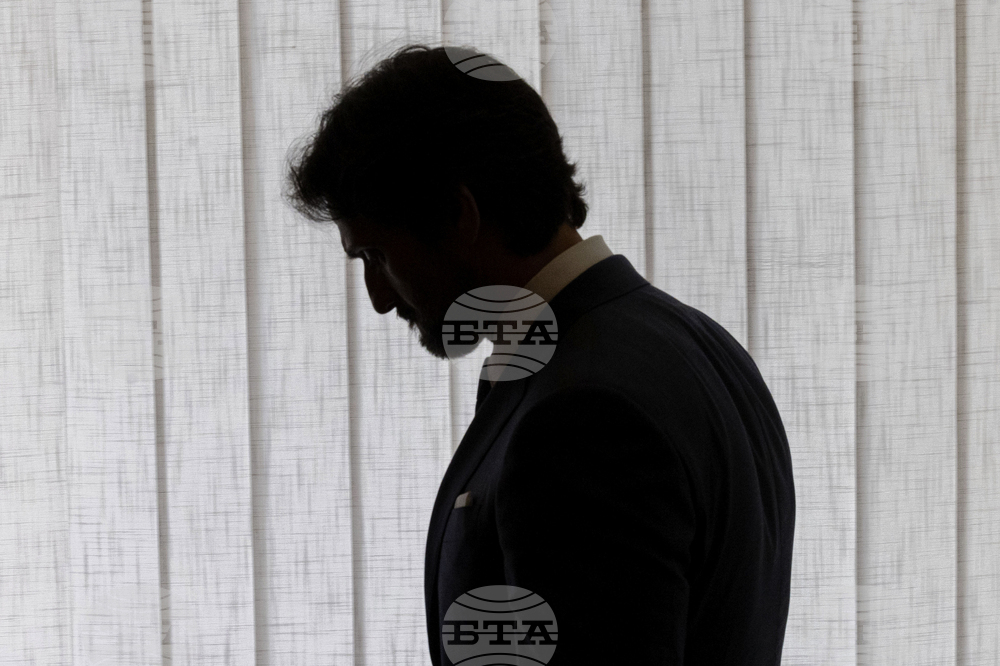 ТАСР: Министърът на отбраната на Словакия преговаря в Испания за сътрудничество в оръжейната индустрия