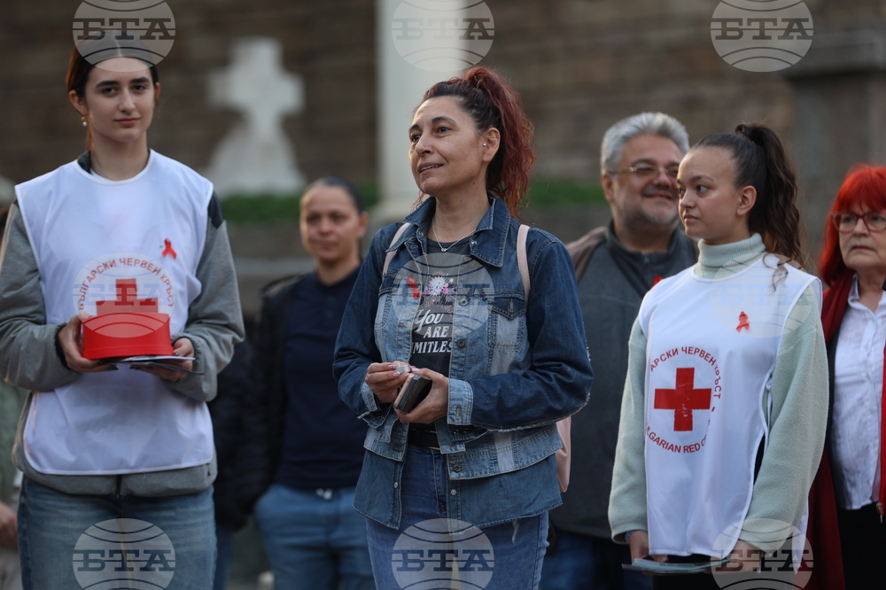 Международен ден за съпричастност със засегнатите от ХИВ/СПИН - храм „Св. Неделя“ - бдение със свещи