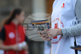 Международен ден за съпричастност със засегнатите от ХИВ/СПИН - храм „Св. Неделя“ - бдение със свещи