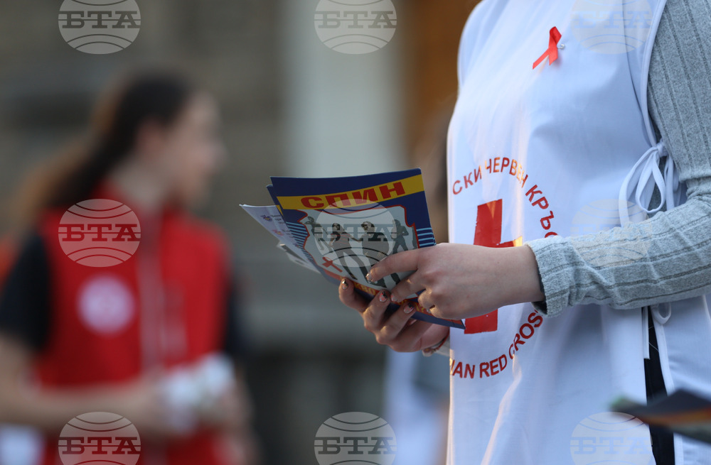 Международен ден за съпричастност със засегнатите от ХИВ/СПИН - храм „Св. Неделя“ - бдение със свещи