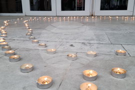 Добрич - Международен ден за съпричастност със засегнатите от ХИВ/СПИН - бдение