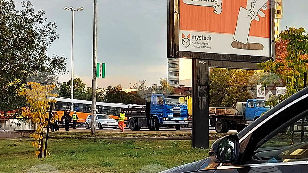 Автобус - пътнотранспортно произшествие
