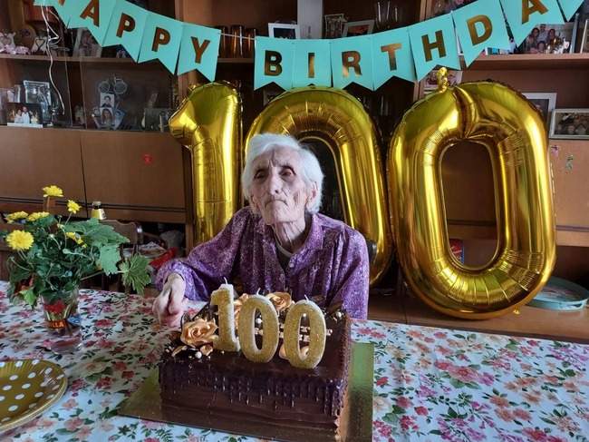 В Деня на Съединението Марийка Хитова от Плевен навърши век