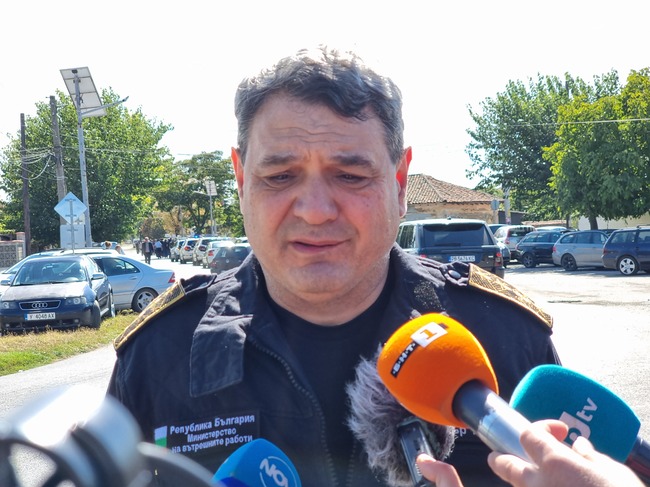 Без законодателни промени МВР не може само да се справи с безумието по пътищата, каза в Стралджа главният секретар Петър Тодоров