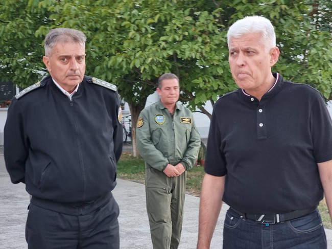 Пилотът, претърпял инцидент в авиобаза Безмер, е с голям опит, каза служебният министър на отбраната Димитър Стоянов
