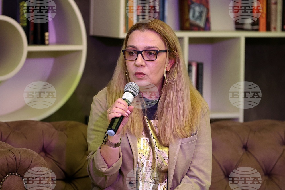 Клуб „Перото“ - книга - представяне