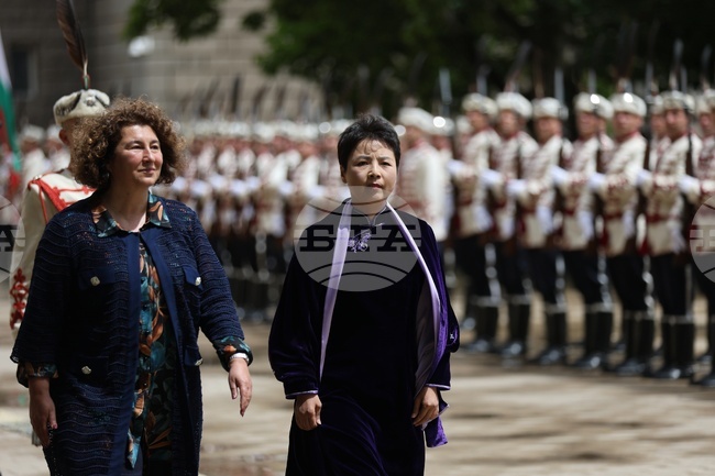 Посланик на Китайската народна република - акредитивни писма - връчване