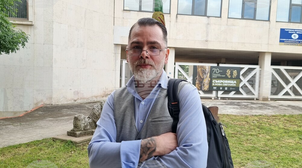 Татуировките са стари като света, каза татуистът и преподавател Людмил Василев във Враца