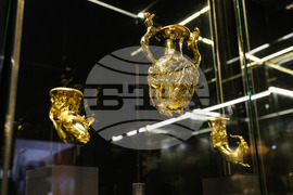 Бургас - Археологически музей - копие на Панагюрското златно съкровище