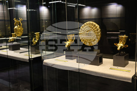 Бургас - Археологически музей - копие на Панагюрското златно съкровище