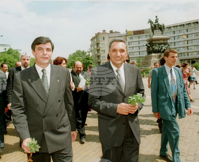 February 12, 1997: Caretaker Cabinet of Stefan Sofiyanski Takes Office