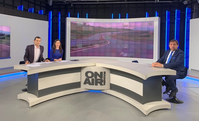 Министър Шишков: Слагаме колчета по опасните пътни отсечки, защото нямаме магистрали