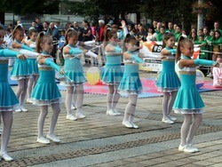 Снимка: Министерство на младежта и спорта - спортен празник в Троян