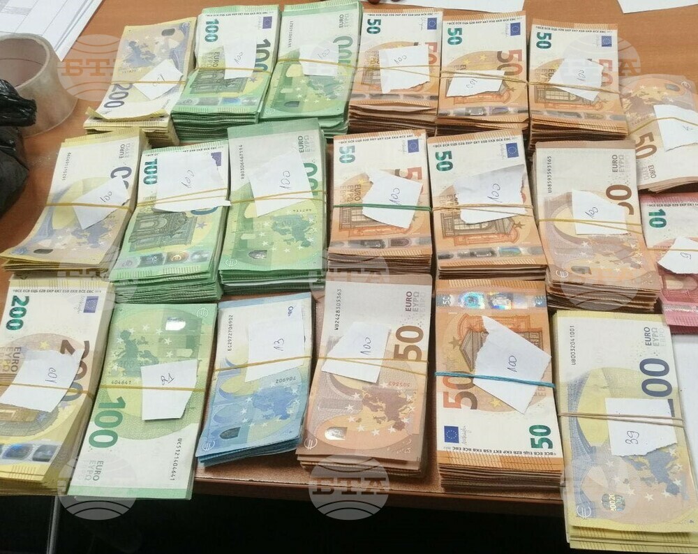 Нови два случая на пренос на недекларирана валута са установени на "Капитан Андреево"