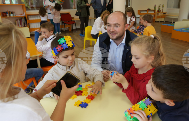 Bulgaria's Creche Capacity Reaches 33,480 Places in 2024
