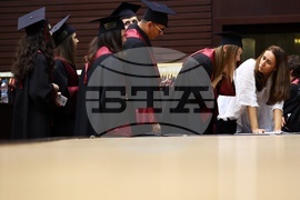 УНСС - дипломи - връчване