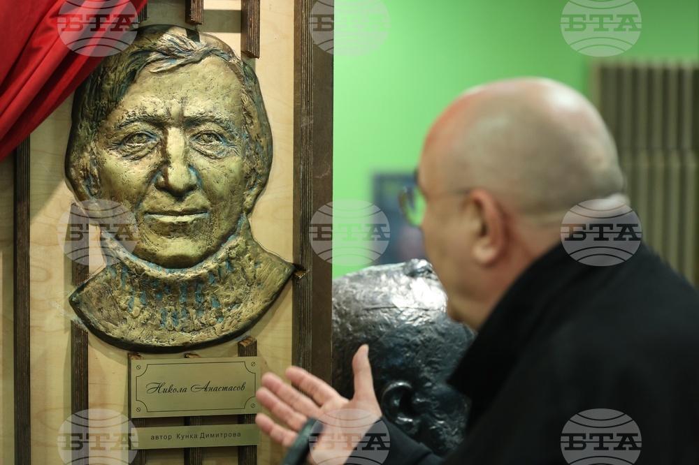 Сатиричен театър „Алеко Константинов“ - инициатива