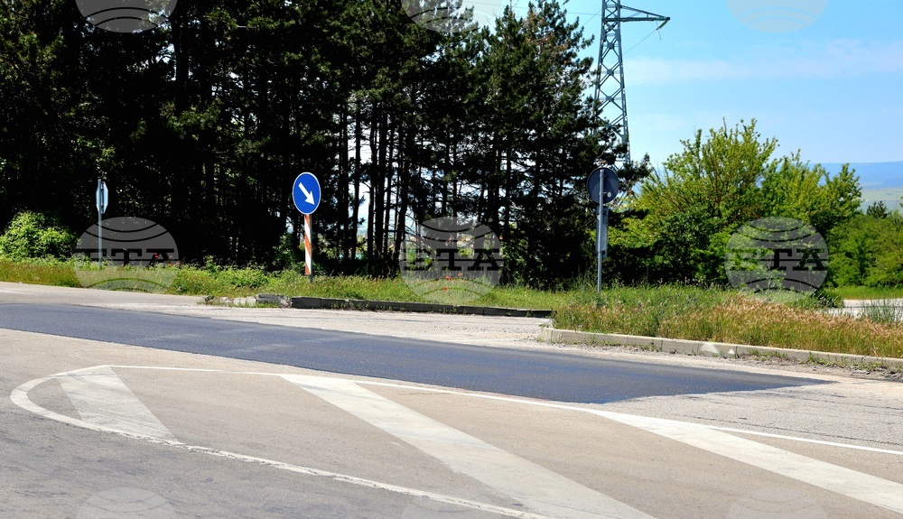 Аксаково - преасфалтиран пътен участък