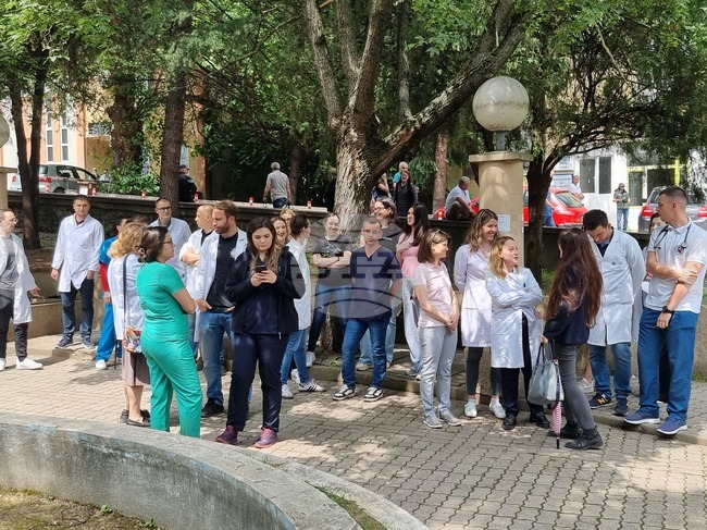 Република Северна Македония - лекари-специализанти - протест