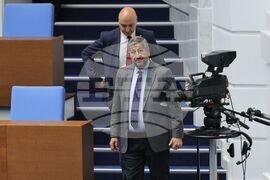 Парламент - извънредно заседание