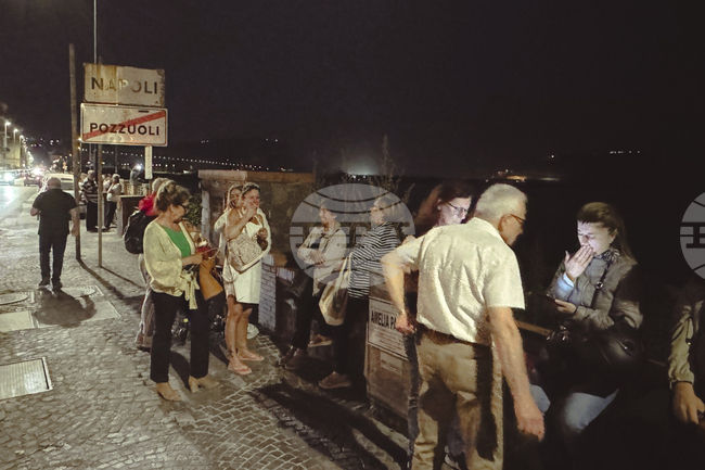 Неапол бе разтърсен от земетресение