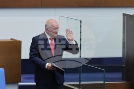 Парламент - извънредно заседание