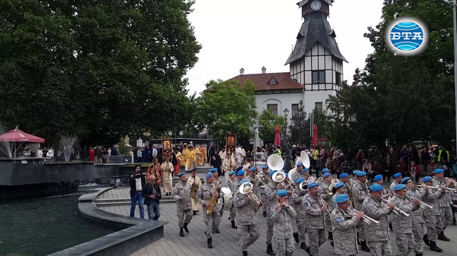Пазарджик празнува в деня на равноапостолите Константин и Елена