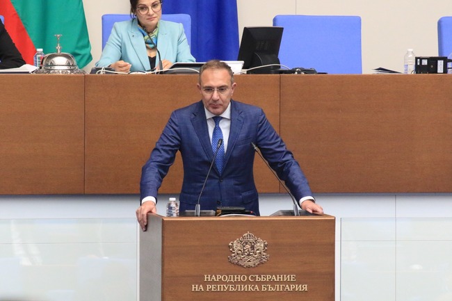 БСП: ГЕРБ крият от българските граждани защо и с колко ще им се увеличи тока