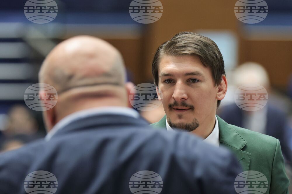 Парламент - извънредно заседание