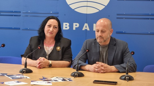 Пресконференция на представители на коалиция ПП-ДБ