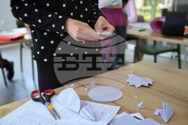 Бургас - Младежки международен център - творческа работилница