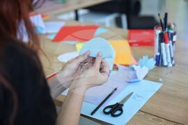 Бургас - Младежки международен център - творческа работилница