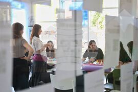 Бургас - Младежки международен център - творческа работилница