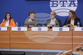 Национален пресклуб на БТА - пресконференция - парламентарни избори - ромска общност - проучване