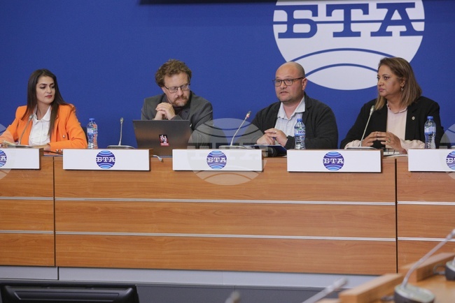 Национален пресклуб на БТА - пресконференция - парламентарни избори - ромска общност - проучване