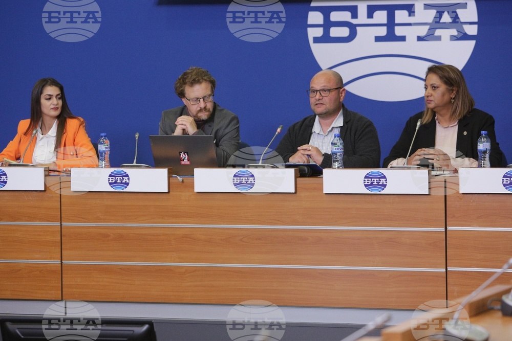 Национален пресклуб на БТА - пресконференция - парламентарни избори - ромска общност - проучване