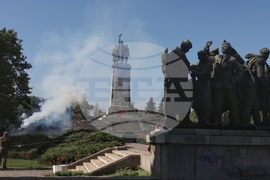 Президент на Азербайджан - посрещане - салют