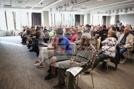 Бургас - партия "Възраждане" - среща с граждани