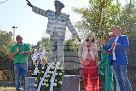 Варна - ПФК Черно море - паметник