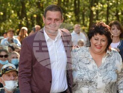 Снимка: Община Хасково - Празничен концерт по повод Международния ден на възрастните хора организираха днес в Дом за стари хора „Кенана“.