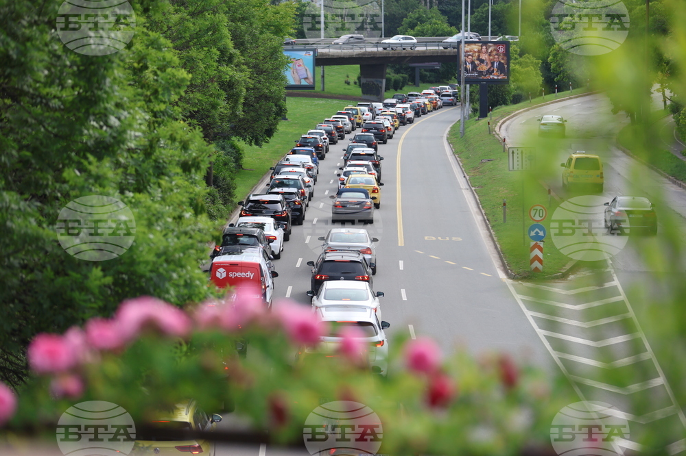 Автомобили  - задръстване