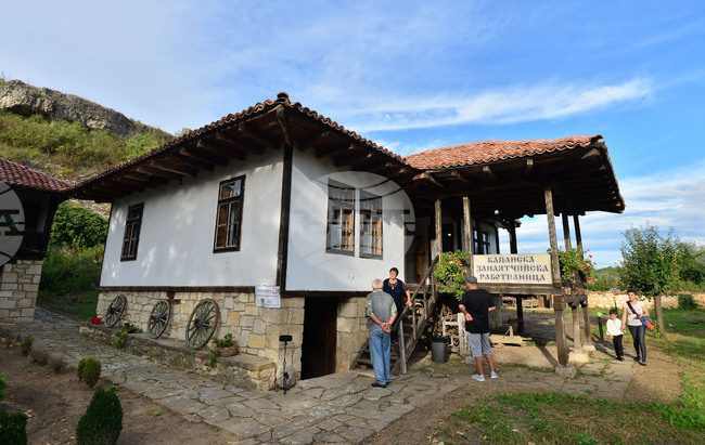  Село Топчии - етнографски комплекс