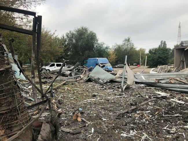 Зеленски нарече руските управляващи "завършени терористи" и "кръвожадни негодници" след удара край град Запорожие