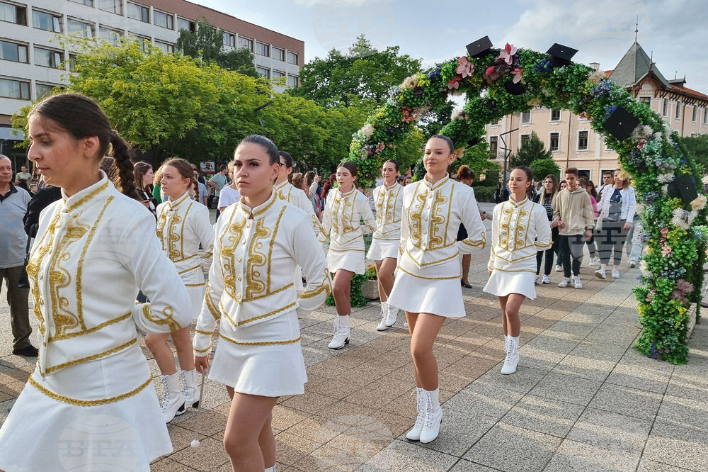 Враца - посланиците на Враца