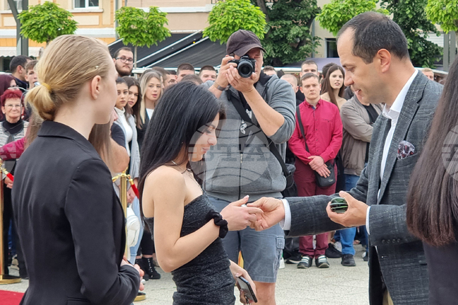 Враца - посланиците на Враца