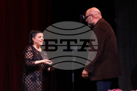 Музикален театър - „Златно перо“