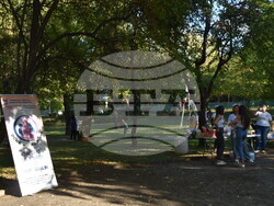 Обновена е градинката в ловешкия квартал „Кольо Фичето“