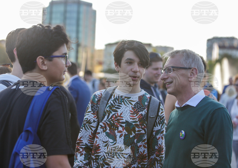 „Продължаваме промяната“ - предизборна кампания - закриване